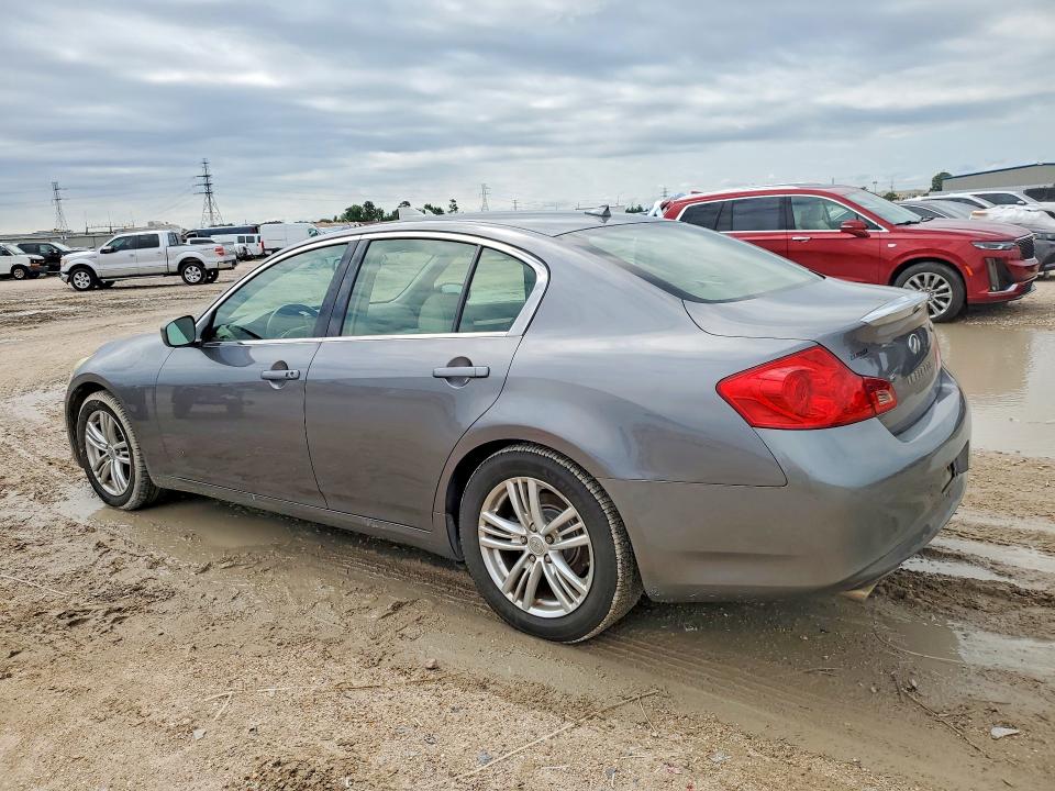 53237136 :رقم المزاد ، JN1CV6AP1FM503408 vin ، 2015 Infiniti Q40 مزاد بيع
