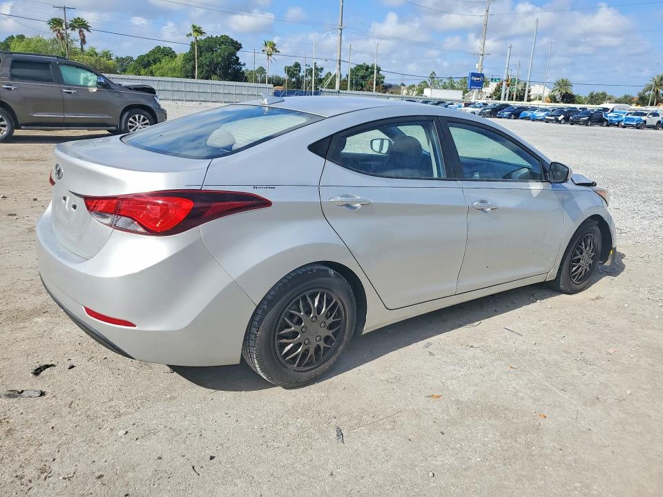 Продажа на аукционе авто 2016 Hyundai Elantra, vin: 5NPDH4AEXGH739658, номер лота: 53752976