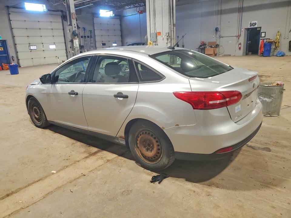 53682226 :رقم المزاد ، 1FADP3E27FL257923 vin ، 2015 Ford Focus مزاد بيع