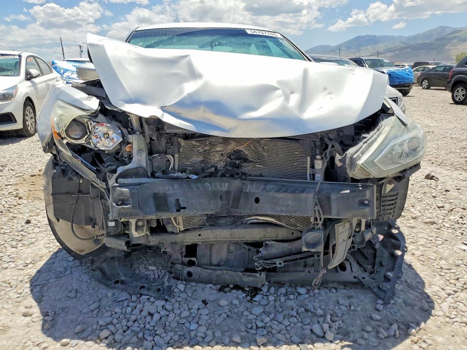 2017 Nissan Altima მანქანა იყიდება აუქციონზე, vin: 1N4AL3AP8HC236095, აუქციონის ნომერი: 54707746