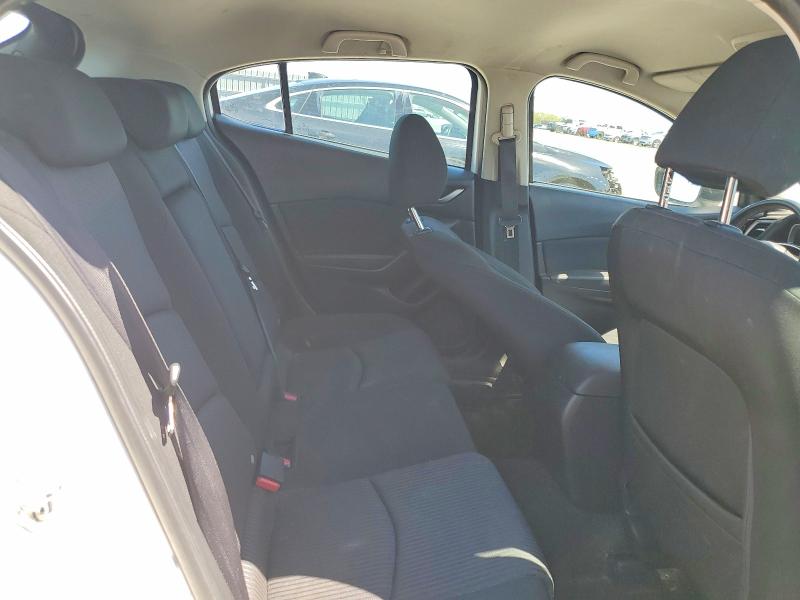 54108106 :رقم المزاد ، 3MZBM1L75FM126790 vin ، 2015 Mazda 3 مزاد بيع