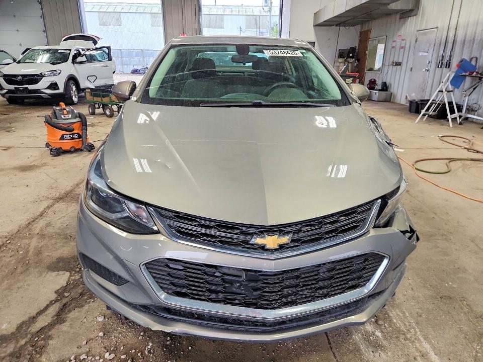53748426 :رقم المزاد ، 1G1BE5SM8H7245440 vin ، 2017 Chevrolet Cruze مزاد بيع
