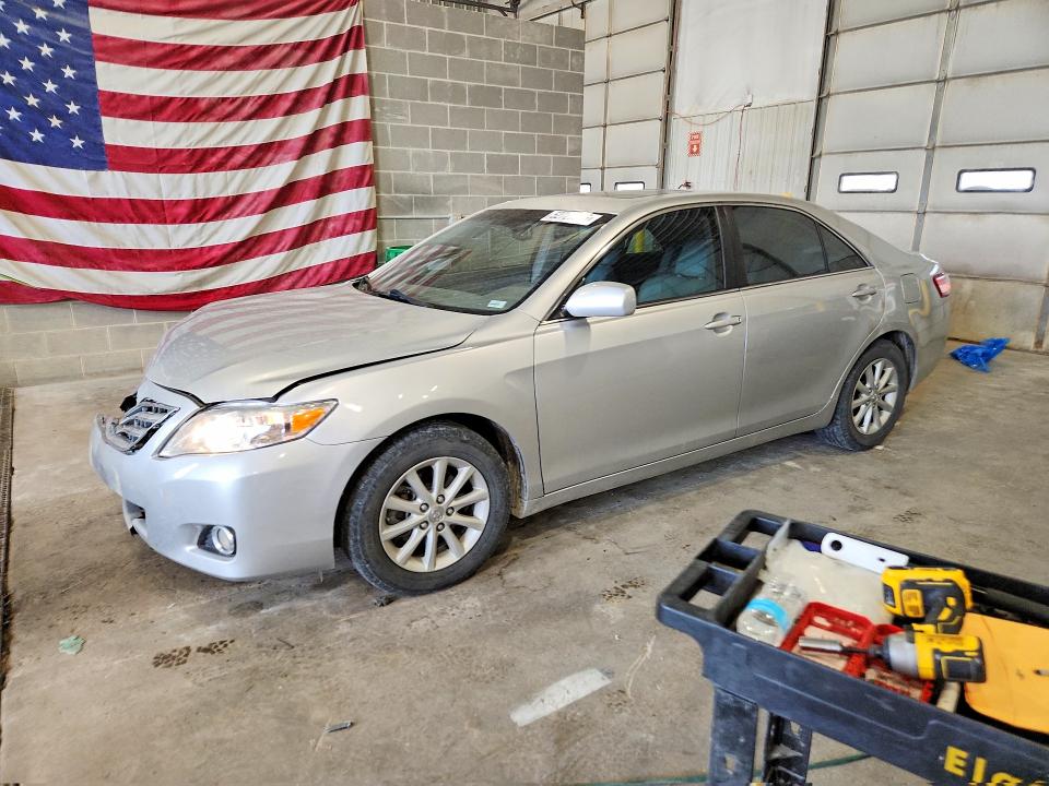 52726326 :رقم المزاد ، 4T4BF3EK2BR114839 vin ، 2011 Toyota Camry مزاد بيع