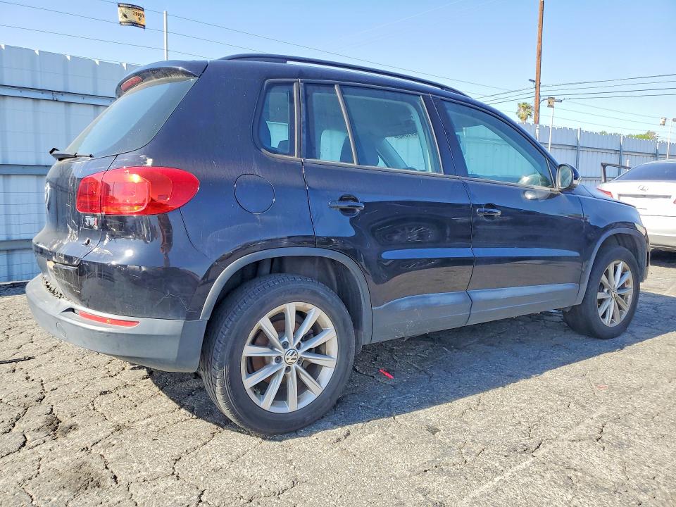 Продажа на аукционе авто 2017 Volkswagen Tiguan, vin: WVGAV7AXXHK041967, номер лота: 53641546