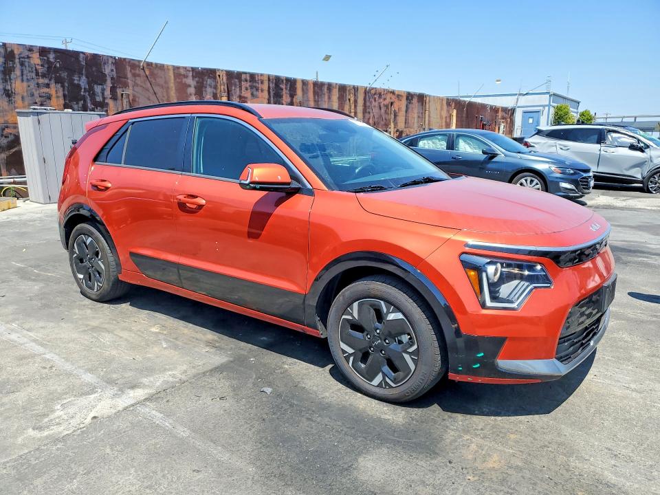 52774516 :رقم المزاد ، KNDCR3L10P5024692 vin ، 2023 Kia Niro مزاد بيع
