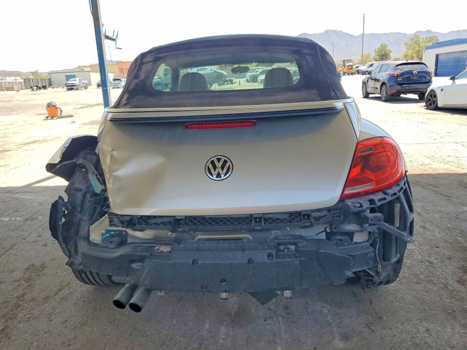 Продажа на аукционе авто 2015 Volkswagen Beetle, vin: 3VW517AT4FM823568, номер лота: 54257946