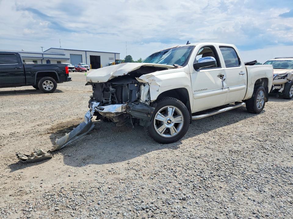52932476 :رقم المزاد ، 3GCPCSE04DG223492 vin ، 2013 Chevrolet Silverado مزاد بيع
