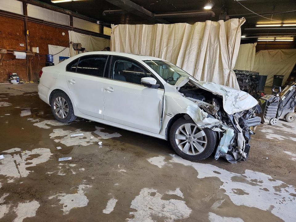 52190646 :رقم المزاد ، 3VW3A7AJ8FM320602 vin ، 2015 Volkswagen Jetta مزاد بيع