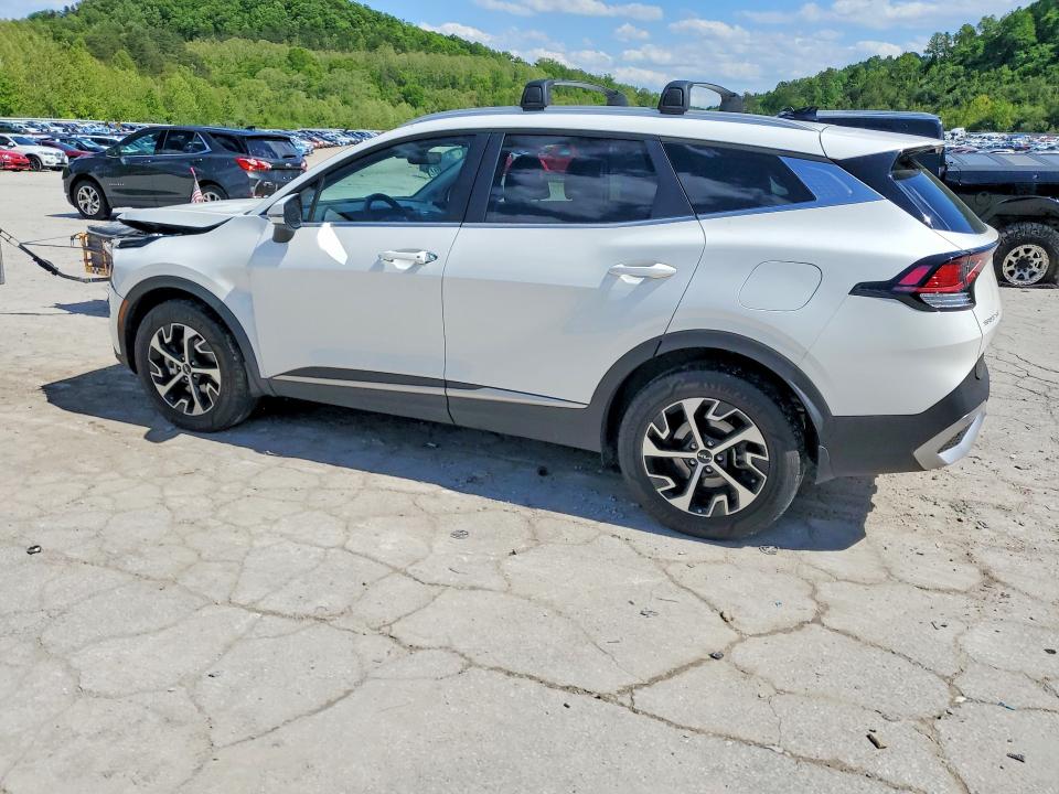 Продажа на аукционе авто 2023 Kia Sportage, vin: KNDPVCAG1P7113454, номер лота: 52670326