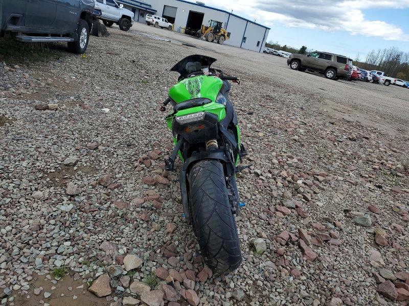 51591606 :رقم المزاد ، JKAZXCJ13CA012938 vin ، 2012 Kawasaki Zx1000 مزاد بيع
