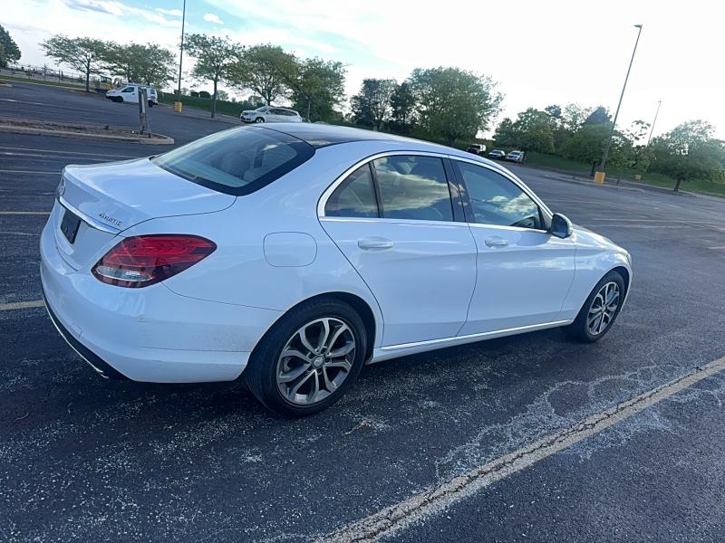 2015 Mercedes-benz C მანქანა იყიდება აუქციონზე, vin: 55SWF4KB4FU037530, აუქციონის ნომერი: 53472576