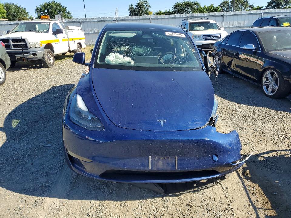 Продаж на аукціоні авто 2024 Tesla Model Y, vin: 7SAYGDEE9RF983496, номер лоту: 53243016