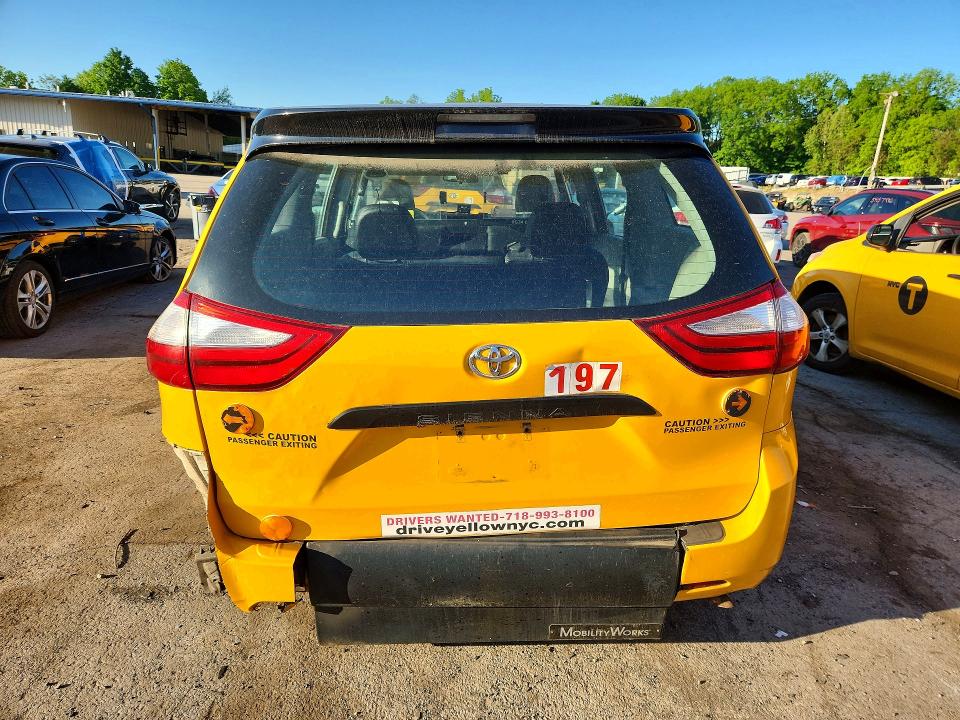 Продаж на аукціоні авто 2016 Toyota Sienna, vin: 5TDZK3DC9GS756019, номер лоту: 55363016