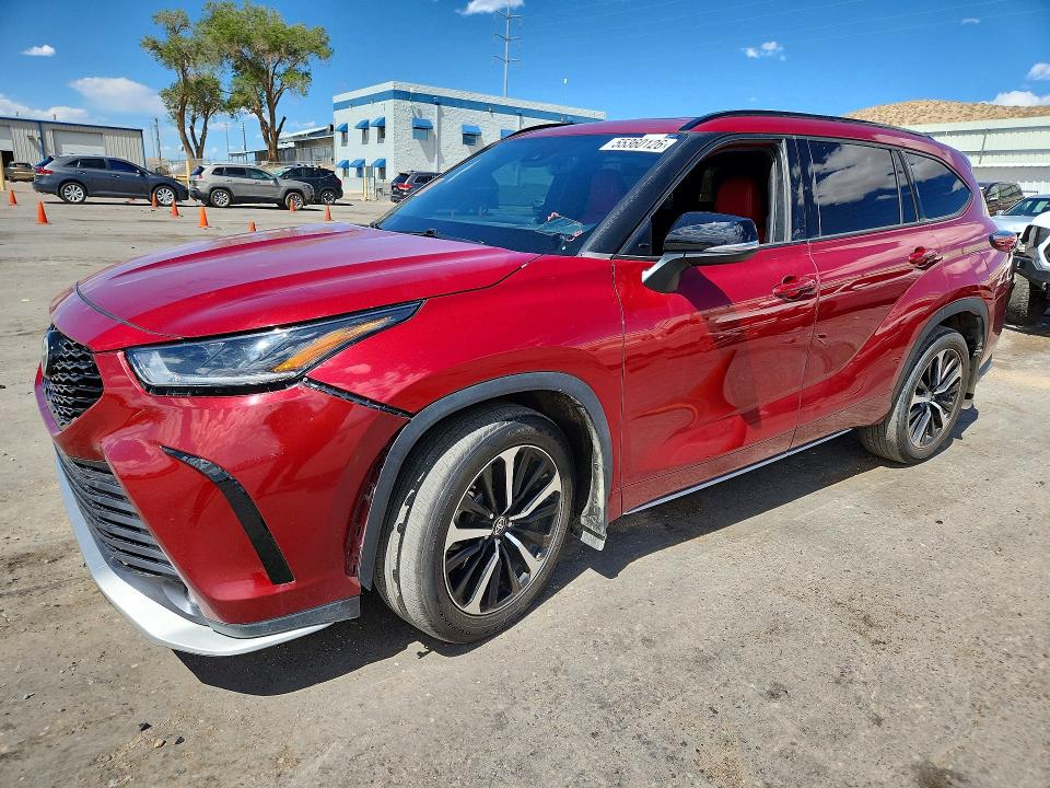 Продажа на аукционе авто 2021 Toyota Highlander, vin: 5TDLZRAH2MS049795, номер лота: 55360126