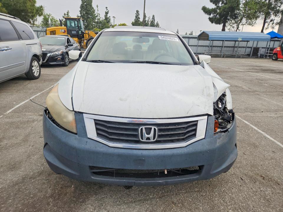 54524826 :رقم المزاد ، JHMCP26828C075700 vin ، 2008 Honda Accord مزاد بيع