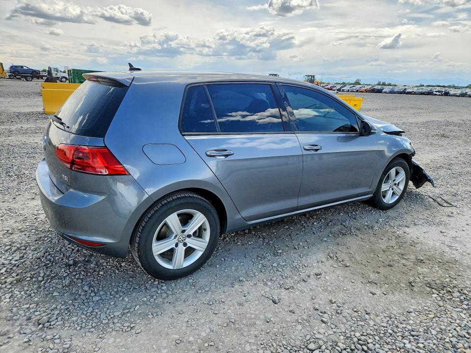55118606 :رقم المزاد ، 3VW217AU2HM062103 vin ، 2017 Volkswagen Golf مزاد بيع