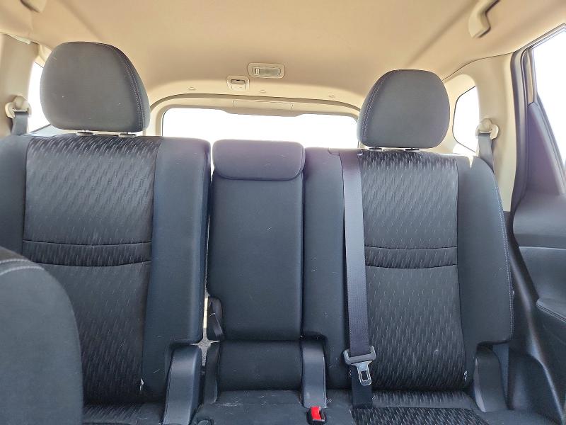 51601146 :رقم المزاد ، KNMAT2MV1HP617326 vin ، 2017 Nissan Rogue مزاد بيع