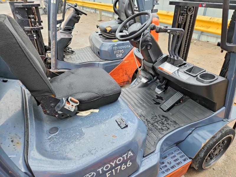 Продаж на аукціоні авто 2015 Toyota Forklift, vin: 69686, номер лоту: 54765046