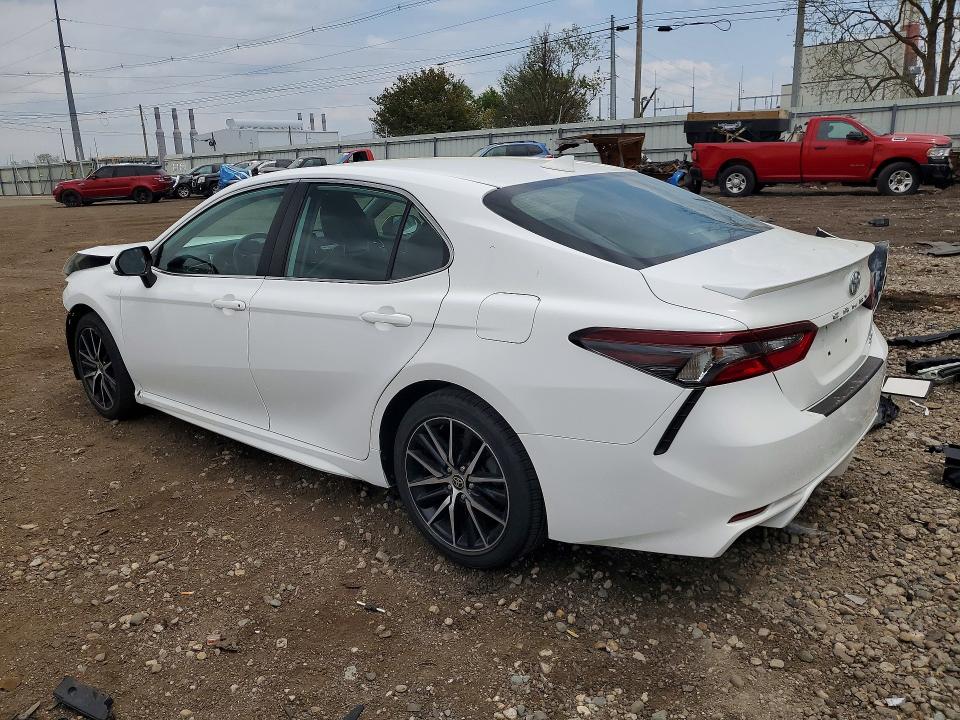2022 Toyota Camry მანქანა იყიდება აუქციონზე, vin: 4T1G11BK1NU053558, აუქციონის ნომერი: 53559476