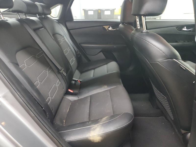 54094046 :رقم المزاد ، 3KPF54AD1NE508612 vin ، 2022 Kia Forte مزاد بيع
