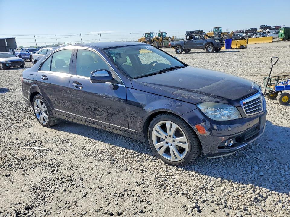 51911896 :رقم المزاد ، WDDGF81X08F138319 vin ، 2008 Mercedes-benz C مزاد بيع