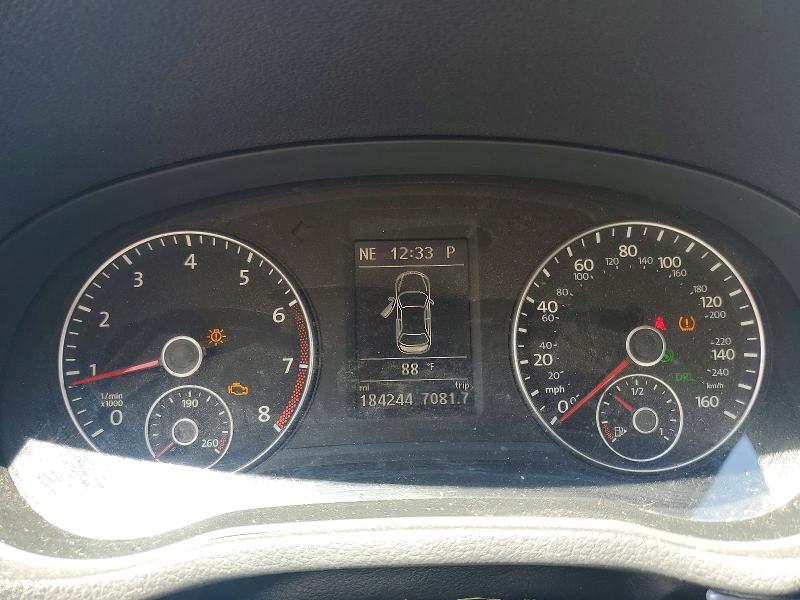 2013 Volkswagen Passat მანქანა იყიდება აუქციონზე, vin: 1VWBP7A38DC105506, აუქციონის ნომერი: 54912086