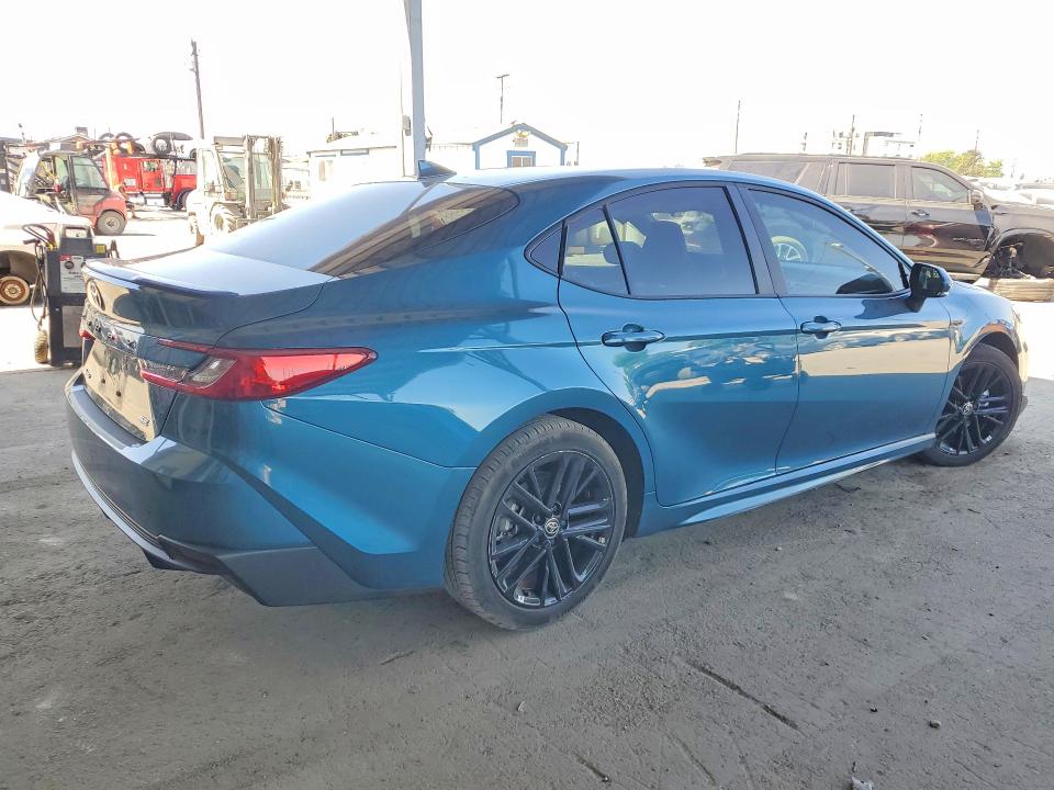 Продаж на аукціоні авто 2025 Toyota Camry, vin: 4T1DAACK2SU602830, номер лоту: 54307056