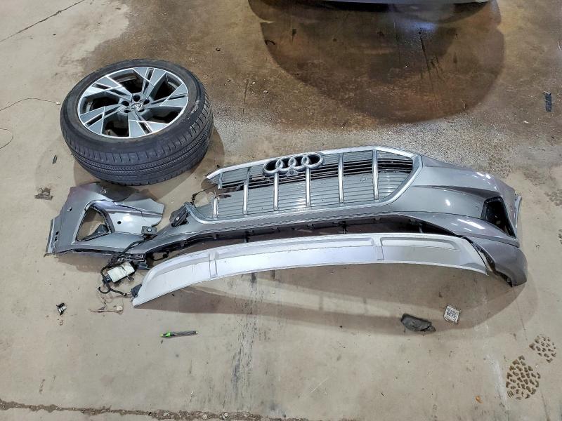 2021 Audi E-tron მანქანა იყიდება აუქციონზე, vin: WA1VAAGE3MB018135, აუქციონის ნომერი: 54289696