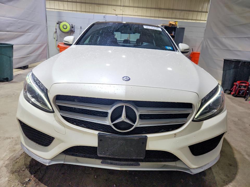 52776436 :رقم المزاد ، 55SWF4JB1GU177134 vin ، 2016 Mercedes-benz C مزاد بيع