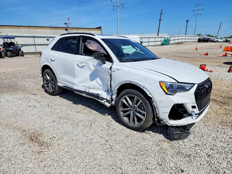 54276976 :رقم المزاد ، WA1DECF38N1128018 vin ، 2022 Audi Q3 مزاد بيع