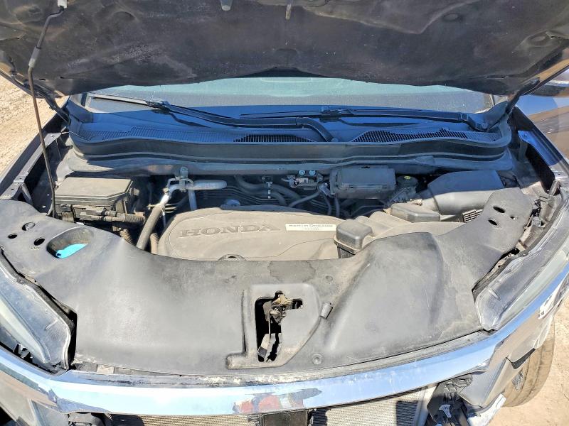 51883976 :رقم المزاد ، 5FNYF6H96JB064215 vin ، 2018 Honda Pilot مزاد بيع