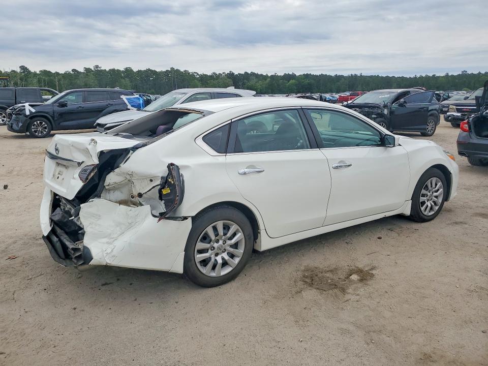 53324356 :رقم المزاد ، 1N4AL3AP1JC273012 vin ، 2018 Nissan Altima مزاد بيع