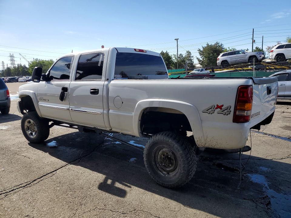73521085 :رقم المزاد ، 1GTHK23204F231392 vin ، 2004 Gmc Sierra مزاد بيع