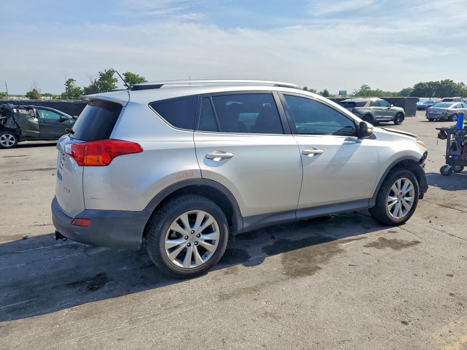 52831136 :رقم المزاد ، 2T3YFREV4FW185605 vin ، 2015 Toyota Rav4 مزاد بيع