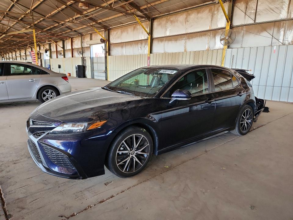 54651116 :رقم المزاد ، 4T1S11AK0MU613886 vin ، 2021 Toyota Camry مزاد بيع