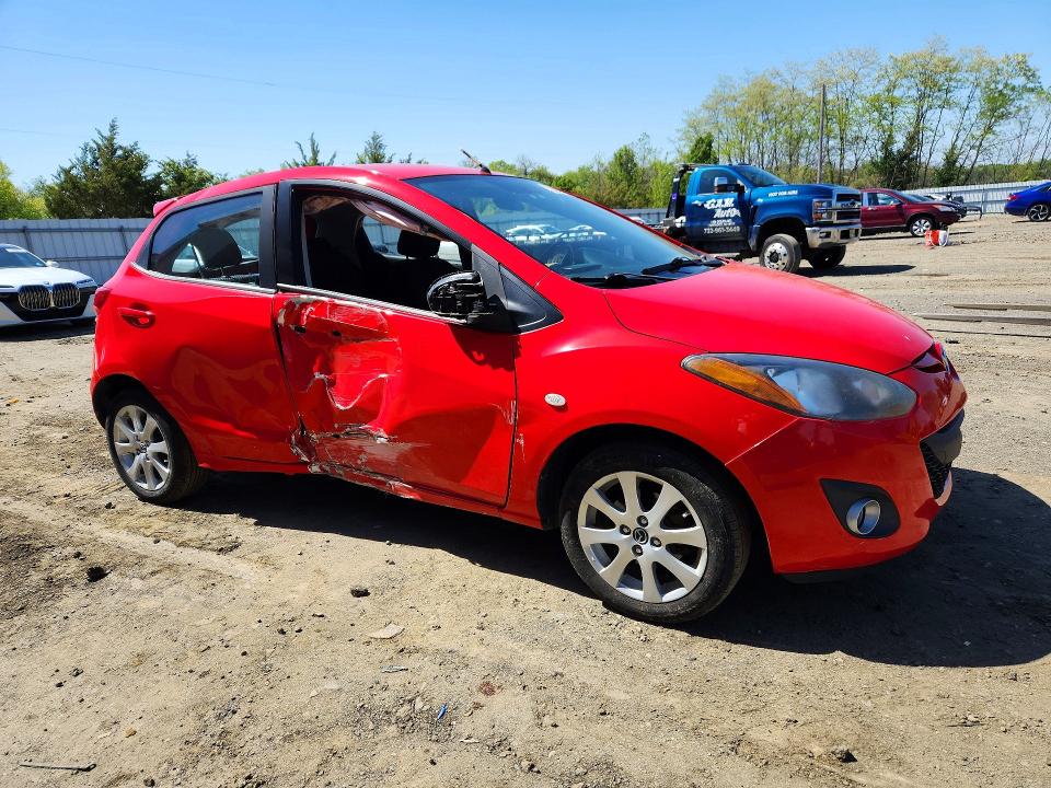 2014 Mazda Mazda2 მანქანა იყიდება აუქციონზე, vin: JM1DE1LY3E0174842, აუქციონის ნომერი: 52598266