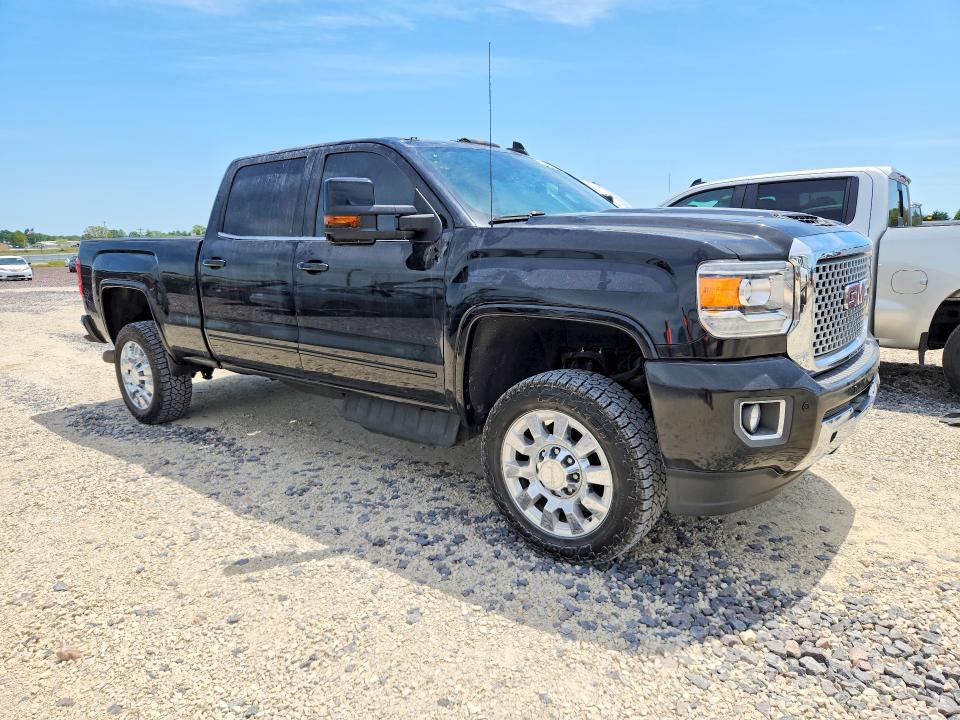 52418206 :رقم المزاد ، 1GT12UEY9JF154810 vin ، 2018 Gmc Sierra مزاد بيع