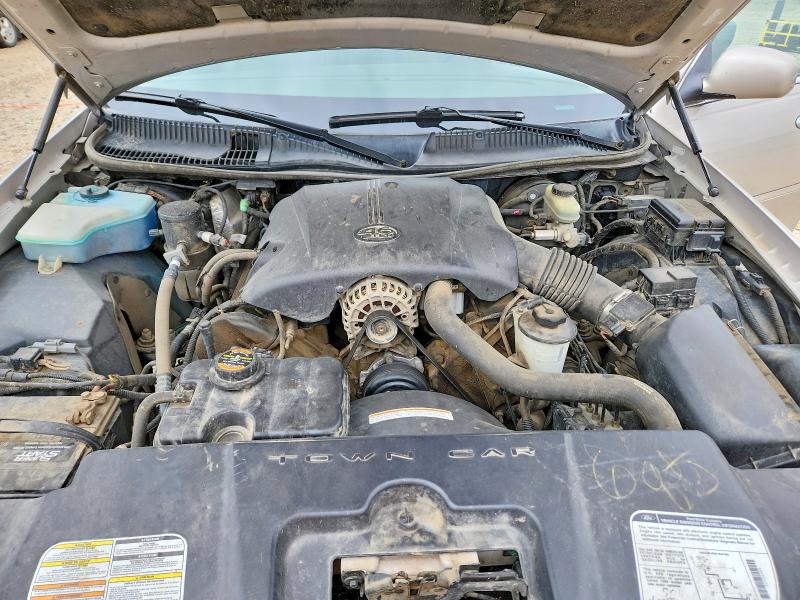 52152086 :رقم المزاد ، 1LNHM82WXXY617095 vin ، 1999 Lincoln Town Car مزاد بيع