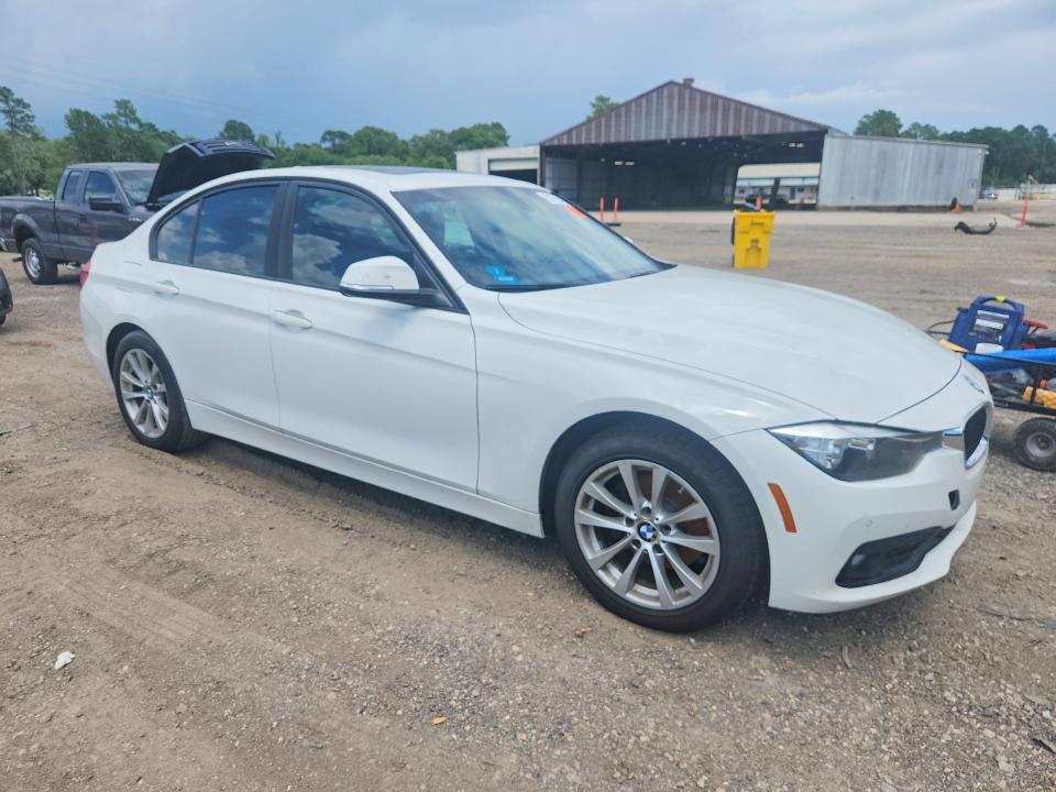 Продажа на аукционе авто 2017 Bmw 320, vin: WBA8E1G39HNU18904, номер лота: 53721046