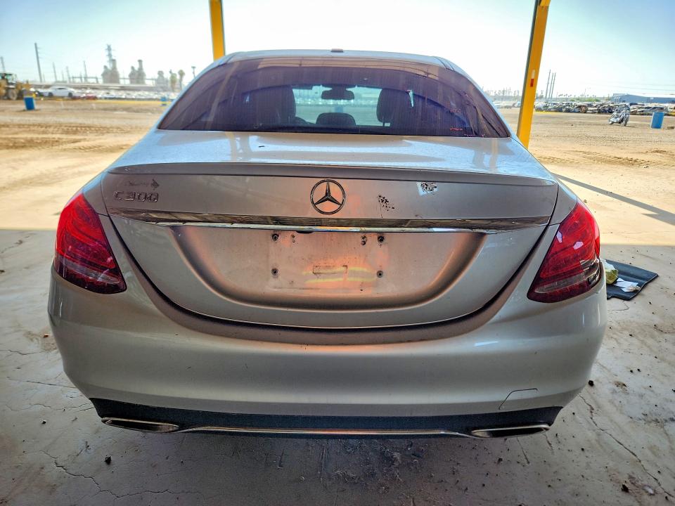 54899066 :رقم المزاد ، 55SWF4JB0JU277197 vin ، 2018 Mercedes-benz C مزاد بيع