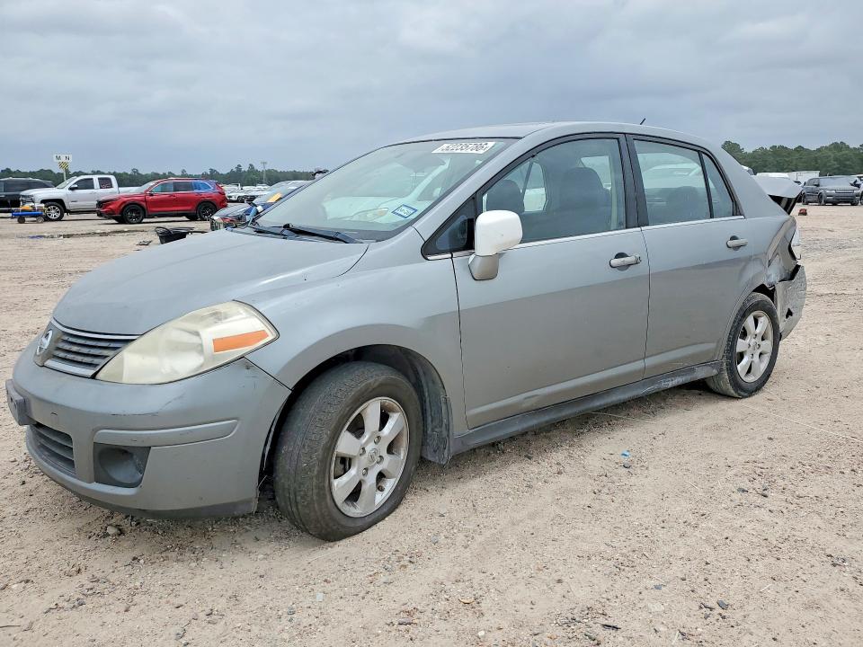 2007 Nissan Versa მანქანა იყიდება აუქციონზე, vin: 3N1BC11E67L421821, აუქციონის ნომერი: 52235786