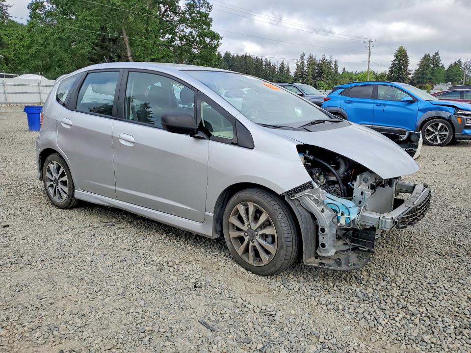 54163536 :رقم المزاد ، JHMGE8H59DC014660 vin ، 2013 Honda Fit مزاد بيع