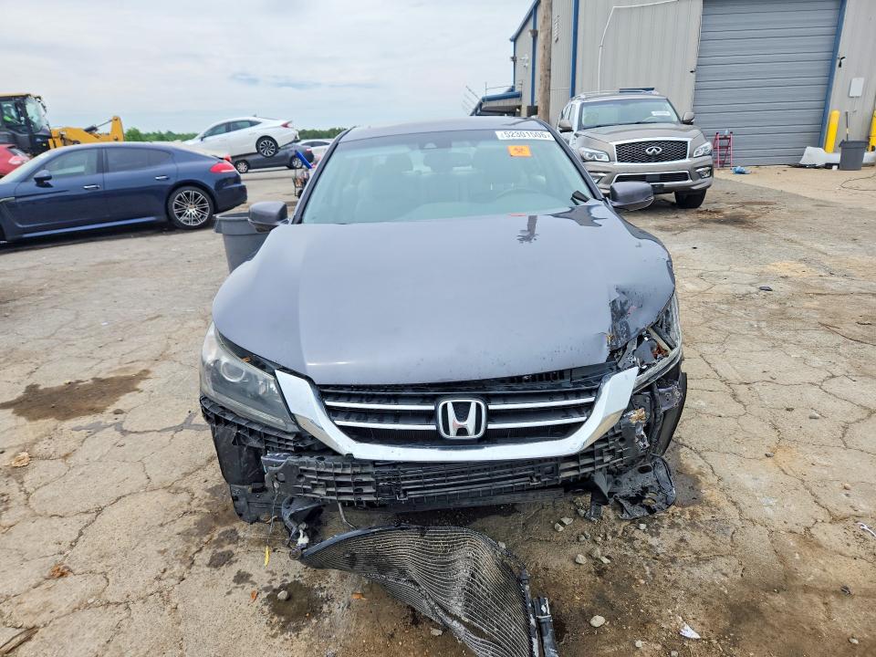 52301506 :رقم المزاد ، 1HGCR2F82FA191968 vin ، 2015 Honda Accord مزاد بيع