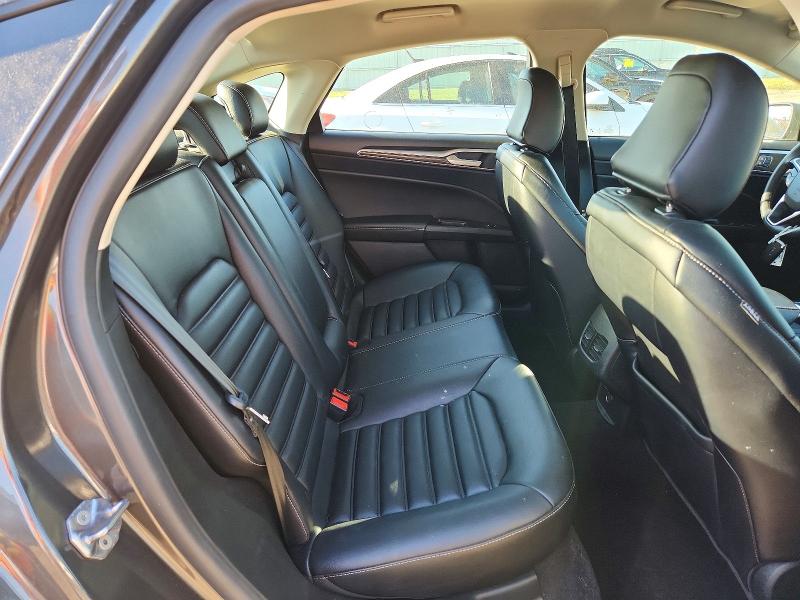 53985186 :رقم المزاد ، 3FA6P0CD6LR249787 vin ، 2020 Ford Fusion مزاد بيع