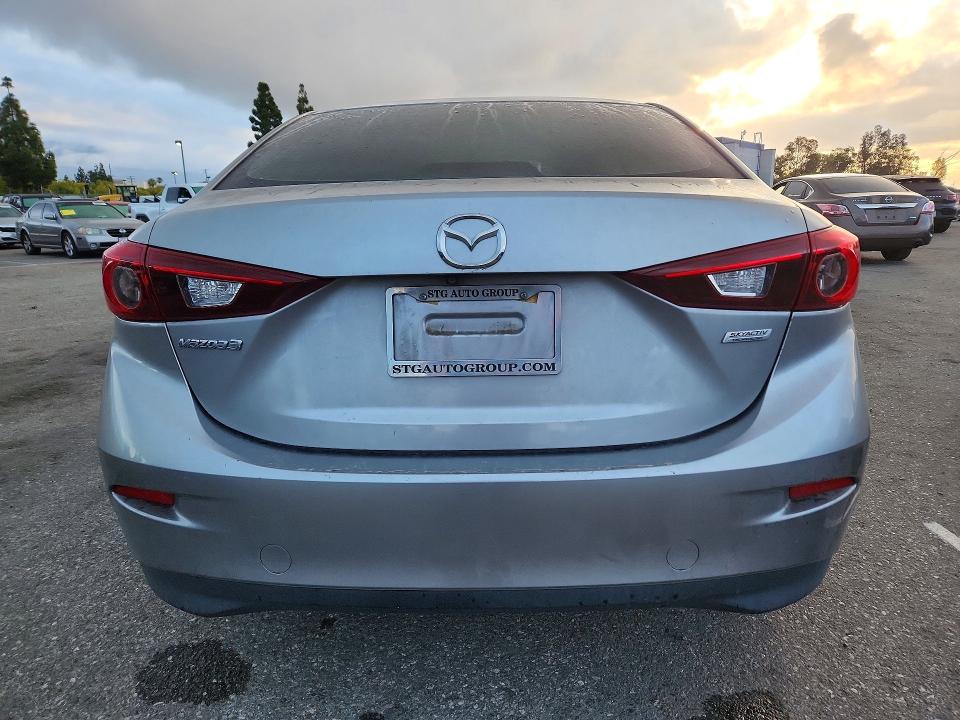 54623336 :رقم المزاد ، JM1BM1U75G1319716 vin ، 2016 Mazda 3 مزاد بيع