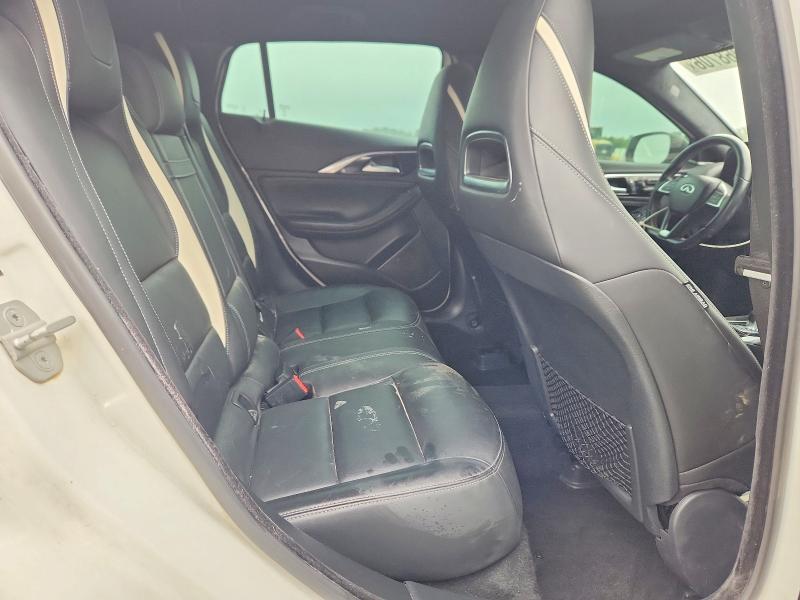 52068706 :رقم المزاد ، SJKCH5CP2JA042092 vin ، 2018 Infiniti Qx30 مزاد بيع