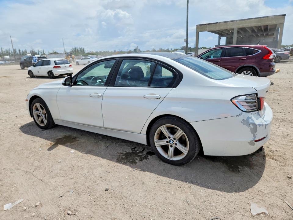 54355746 :رقم المزاد ، WBA3B3C56DF535169 vin ، 2013 Bmw 328 مزاد بيع
