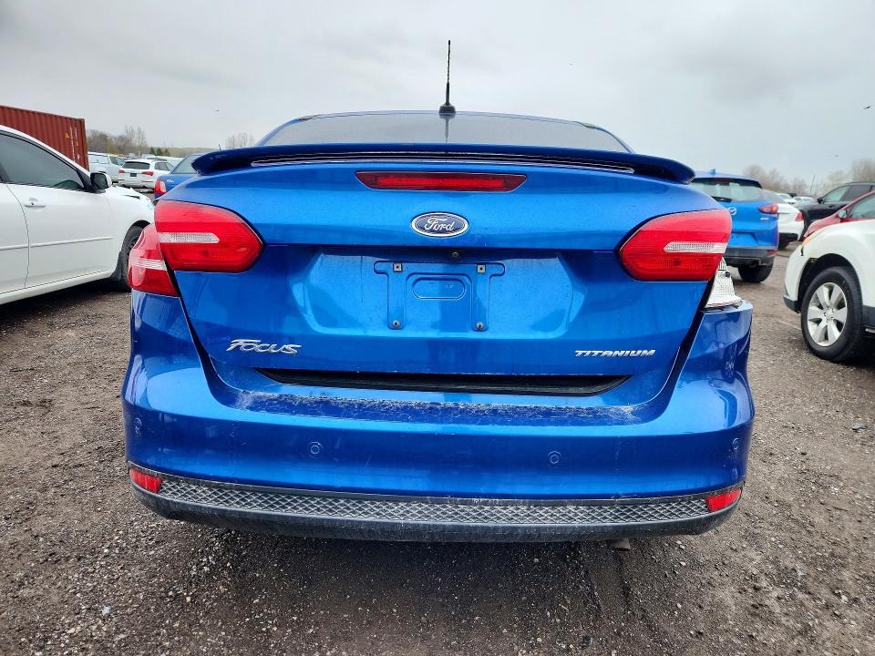 52552036 :رقم المزاد ، 1FADP3J25JL296668 vin ، 2018 Ford Focus مزاد بيع