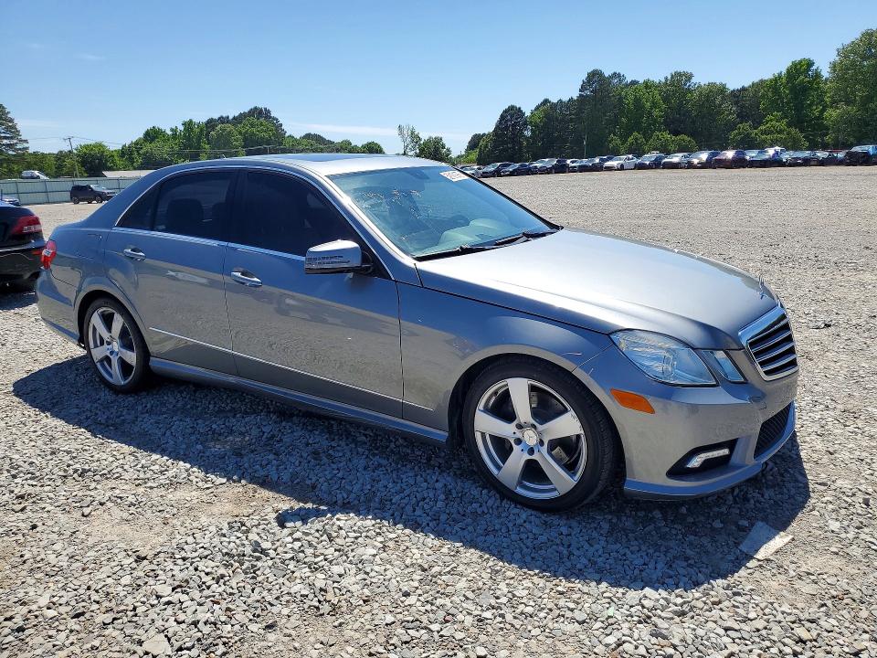 52101976 :رقم المزاد ، WDDHF5GB5BA377979 vin ، 2011 Mercedes-benz E مزاد بيع