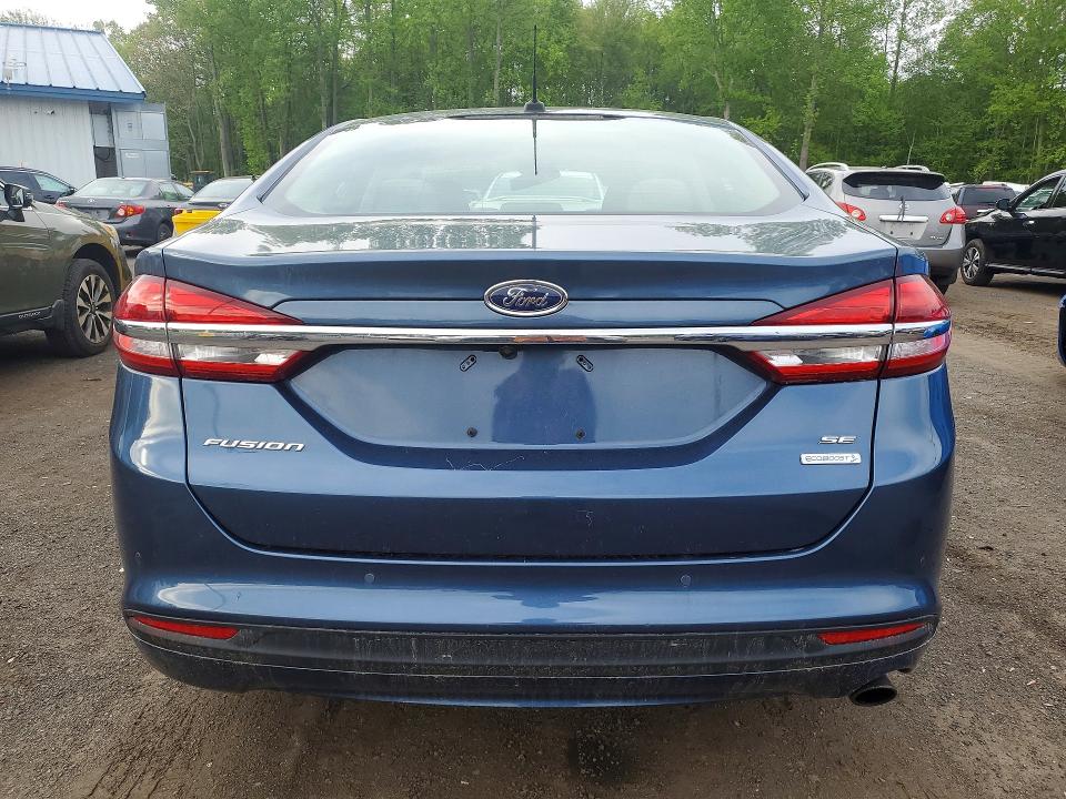 52893036 :رقم المزاد ، 3FA6P0HD5JR216141 vin ، 2018 Ford Fusion مزاد بيع